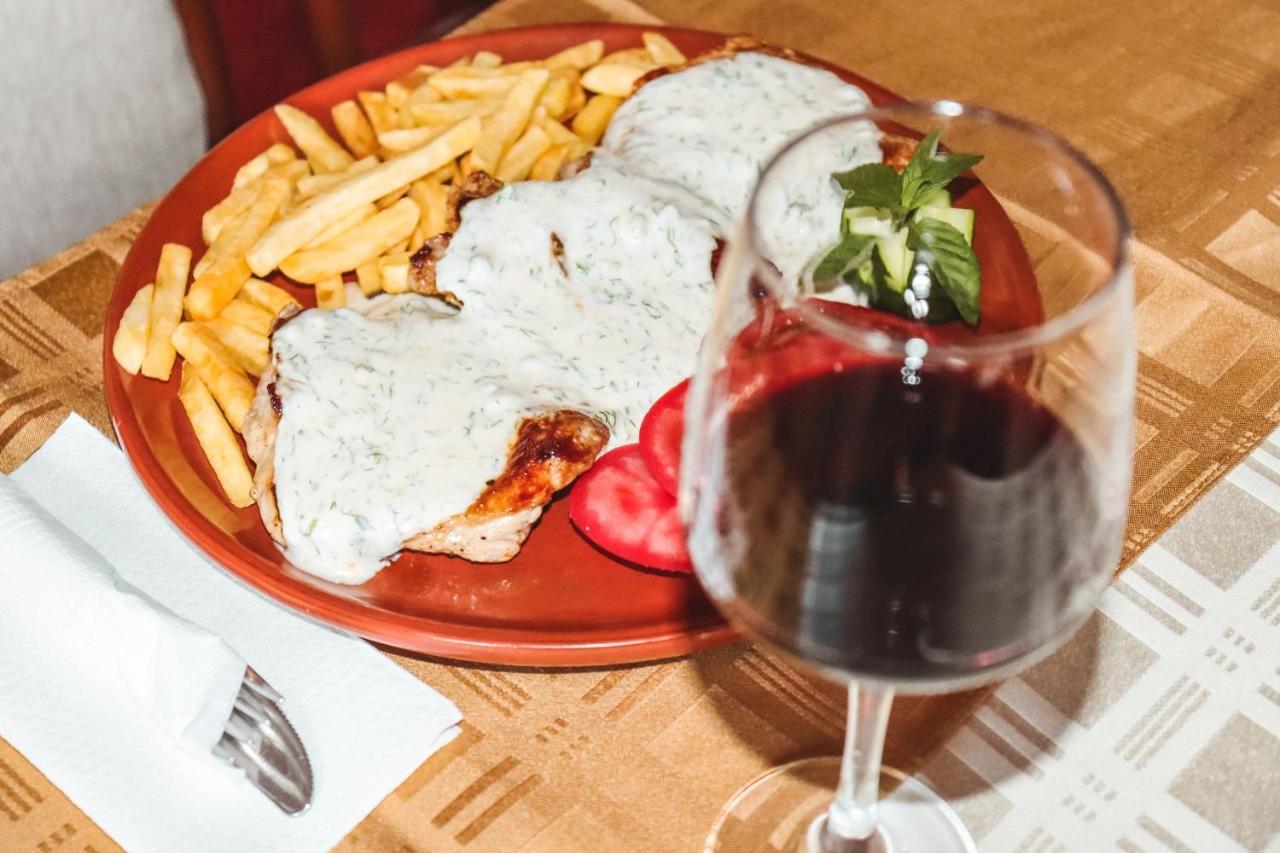 Restoran & Motel Manjez Bijelo Polje Εξωτερικό φωτογραφία